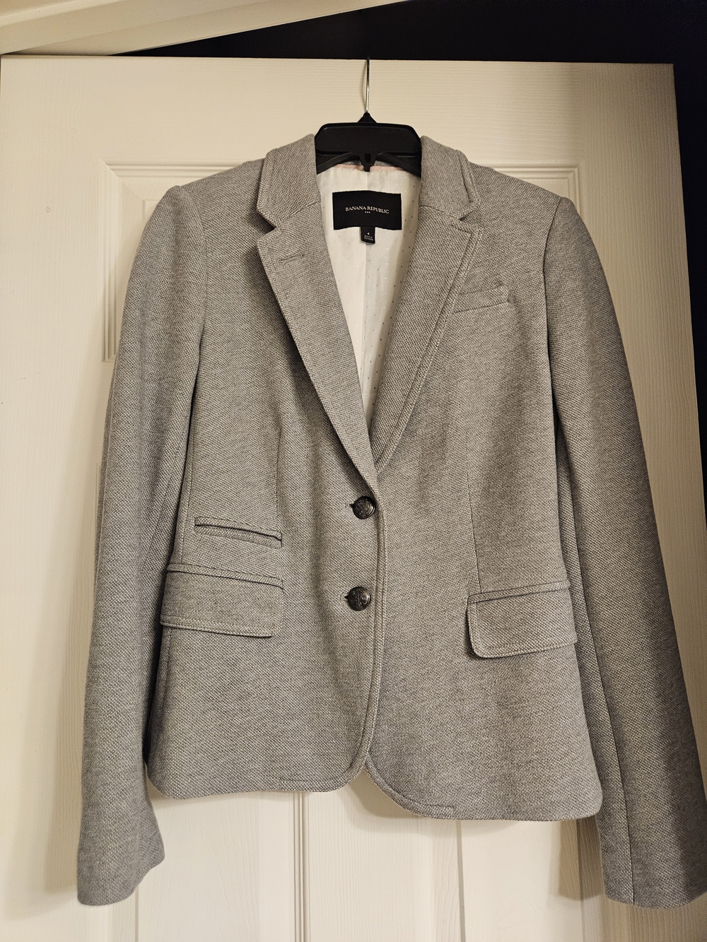 Banana Republic Women’s Light Gray Tailored Blazer